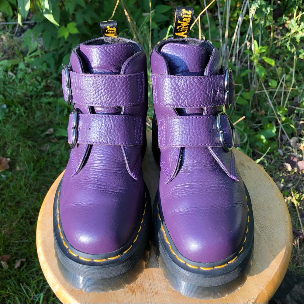 Dr. Martens Devon Heart Platform Boots - Picture 2 of 16
